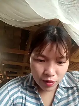 May-Ne online show from April 4, 2:07 am