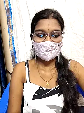 Snapshot of Nithya_Nith chatting on February 6, 6:04 pm Nithya Nith online show from February 6, 6:04 pm