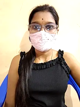 Snapshot of Nithya_Nith chatting on February 4, 4:51 am Nithya Nith online show from February 4, 4:51 am