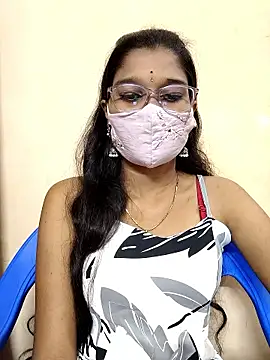 Snapshot of Nithya_Nith chatting on January 12, 12:45 pm Nithya Nith online show from January 12, 12:45 pm
