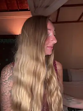 OpheliaRoxx online show from December 20, 12:35 am