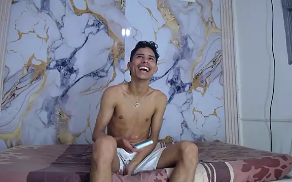 Snapshot of Damian_and_theo chatting on January 16, 7:18 pm Damian and theo online show from January 16, 7:18 pm