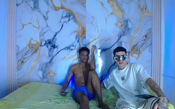 Snapshot of Damian_and_theo chatting on February 27, 7:03 pm Damian and theo online show from February 27, 7:03 pm