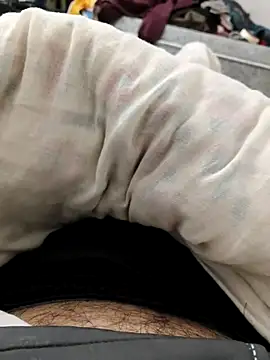 Snapshot of jhbvvhkkk chatting on December 15, 12:44 pm jhbvvhkkk online show from December 15, 12:44 pm