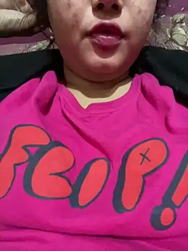 Snapshot of Kajal_kumariiii chatting on December 16, 7:12 am Kajal kumariiii online show from December 16, 7:12 am