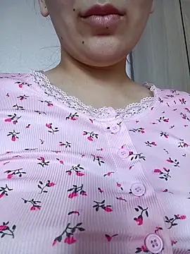 Snapshot of Emilyhomegirl1 chatting on February 13, 9:42 am Emilyhomegirl1 online show from February 13, 9:42 am