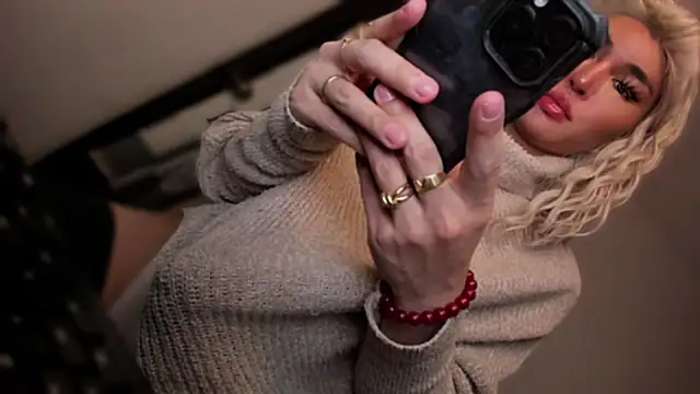 mxshemale ladyboy online show from November 12, 1:54 am