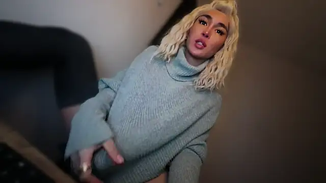 mxshemale ladyboy online show from December 4, 9:58 pm