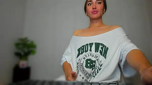 mxshemale ladyboy online show from July 11, 1:39 am