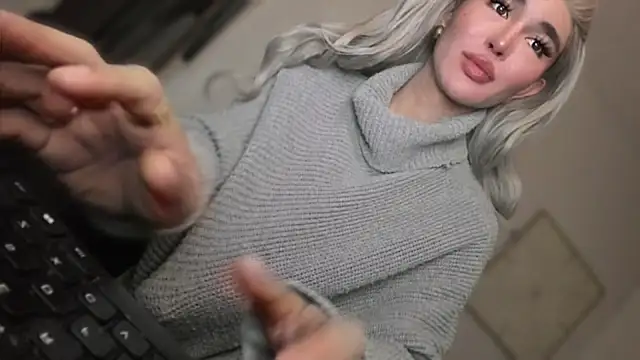 mxshemale ladyboy online show from March 14, 8:04 pm