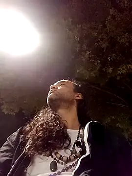 Snapshot of vladopen chatting on January 5, 11:30 pm vladopen online show from January 5, 11:30 pm