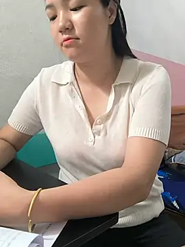 Sisilaydy 01 online show from July 5, 3:33 am