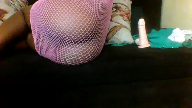 Snapshot of Babe10111 chatting on February 2, 7:13 pm Babe10111 online show from February 2, 7:13 pm