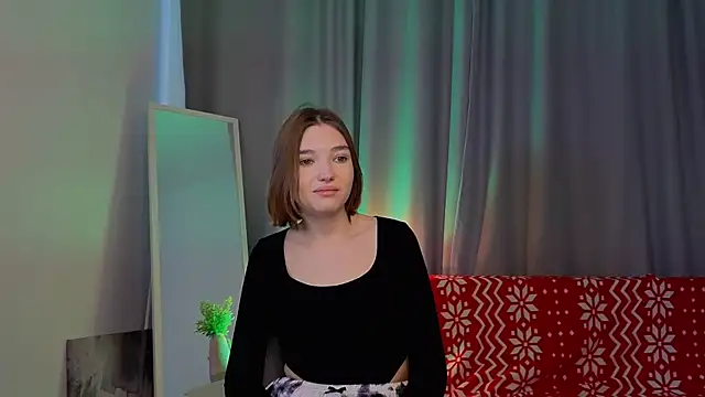 Leyla crsh online show from February 22, 5:21 am