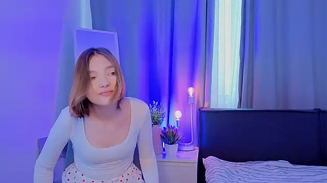 Leyla crsh online show from February 12, 6:24 am