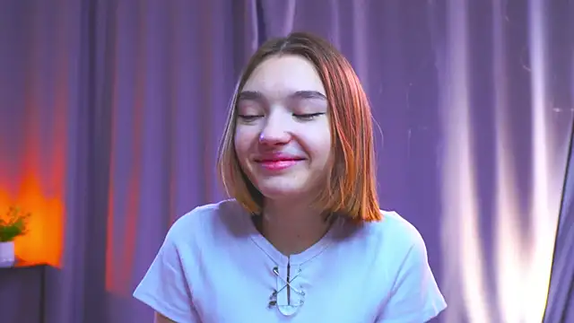 Leyla crsh online show from March 15, 5:03 am