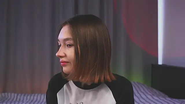 Leyla crsh online show from March 30, 5:09 am