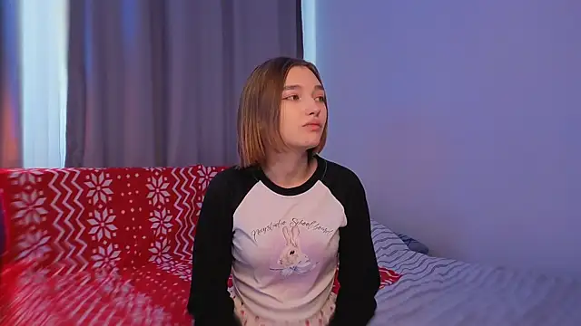 Leyla crsh online show from February 18, 6:11 am