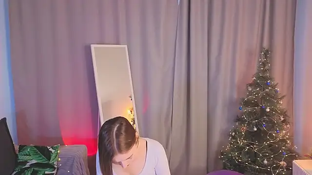 Leyla crsh online show from December 19, 5:10 am