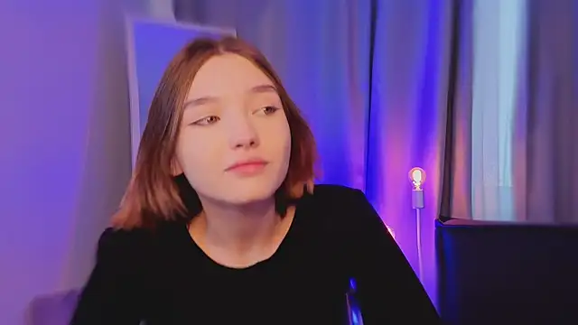 Leyla crsh online show from February 13, 11:43 am