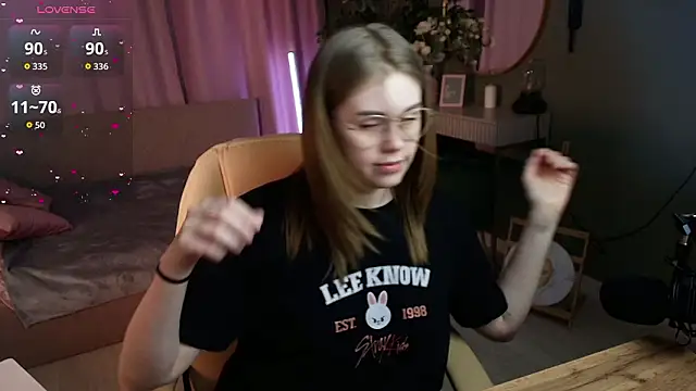 Alison Doody online show from March 1, 7:41 am