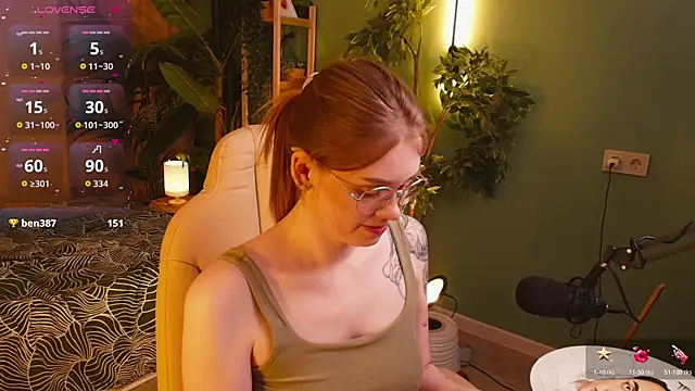 Alison Doody online show from March 27, 8:59 am