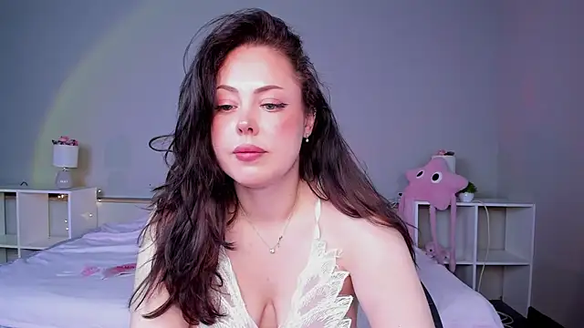 AlbaLimory online show from April 25, 1:14 pm