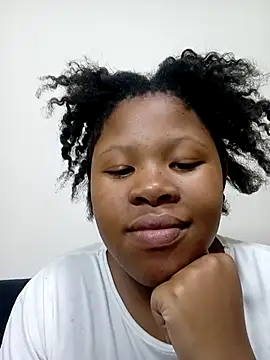 TemptingCloeXx online show from April 13, 9:41 pm