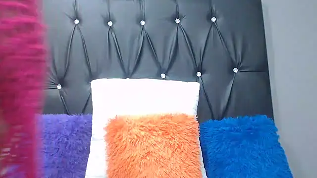 TemptingCloeXx online show from April 10, 6:26 pm