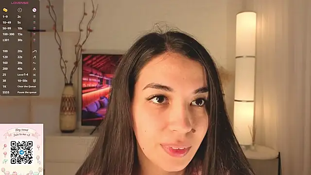 EmmyNoel online show from June 2, 7:14 pm