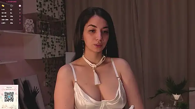 EmmyNoel online show from March 15, 7:10 pm