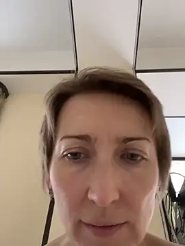 Sensual Flower online show from April 19, 10:05 am