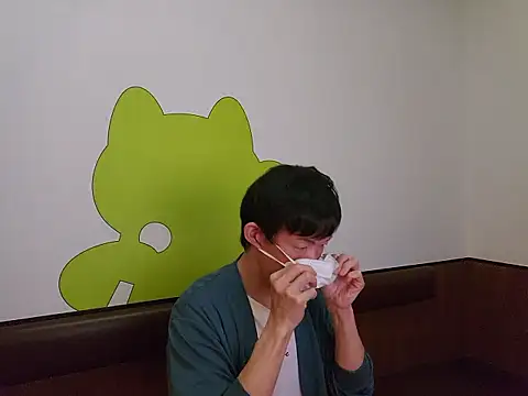 Snapshot of sweets_danshi chatting on June 12, 10:57 am sweets danshi online show from June 12, 10:57 am