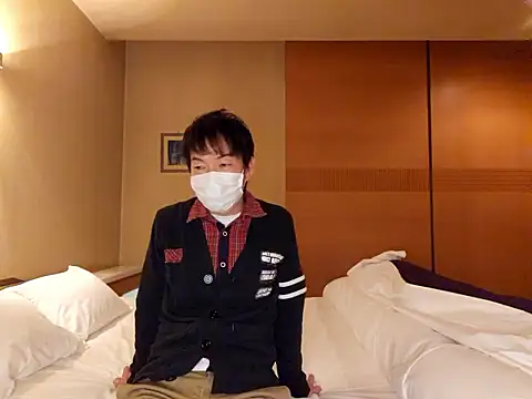 sweets danshi online show from April 12, 7:00 am