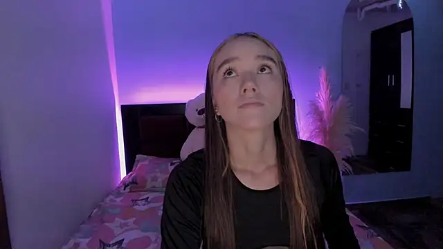 CRISTAL T2 online show from April 18, 2:52 pm