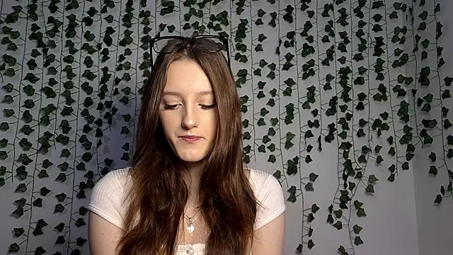 LisaBoddy online show from February 13, 1:00 pm