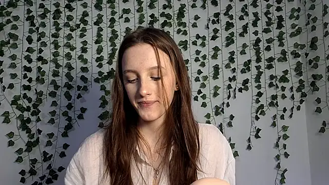 LisaBoddy online show from February 6, 1:07 pm