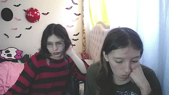 Briar y Blair online show from March 20, 4:19 pm