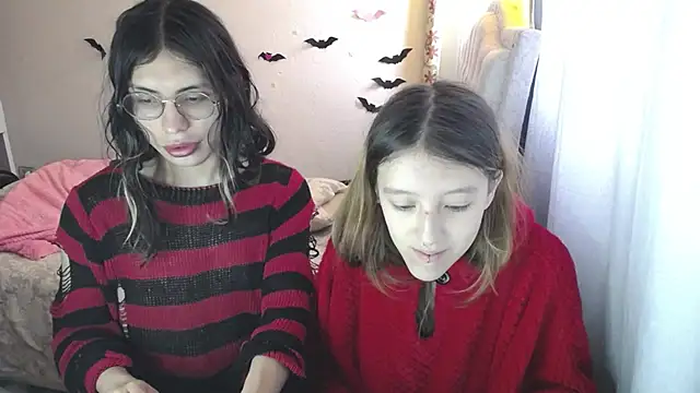 Briar y Blair online show from January 14, 1:37 pm