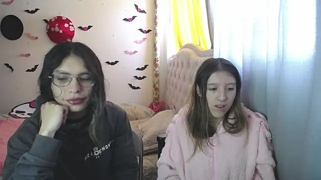 Briar y Blair online show from March 14, 2:12 pm