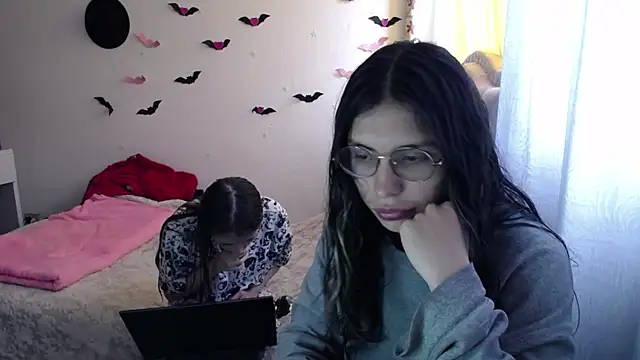 Briar y Blair online show from January 12, 5:42 pm