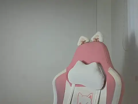 Snapshot of Valery__lovex chatting on December 15, 11:42 pm Valery lovex online show from December 15, 11:42 pm