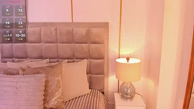 Snapshot of ZaraVesari chatting on February 7, 7:33 pm ZaraVesari online show from February 7, 7:33 pm