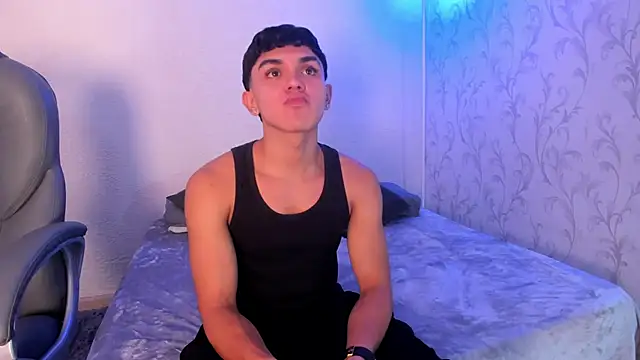  TaylorBlack online show from December 19, 11:34 am