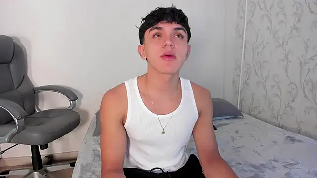  TaylorBlack online show from March 28, 11:22 am