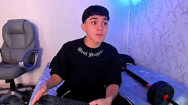  TaylorBlack online show from December 21, 11:34 am