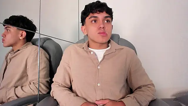  TaylorBlack online show from March 26, 11:19 am