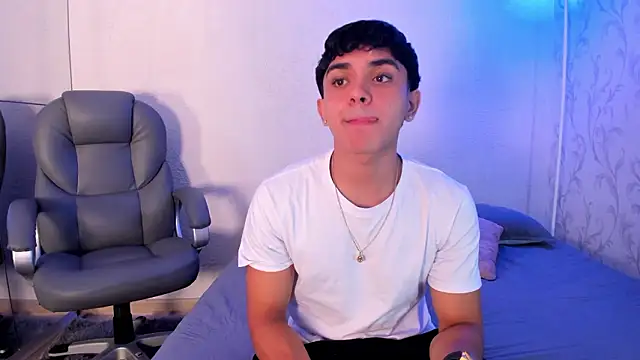  TaylorBlack online show from January 14, 11:36 am