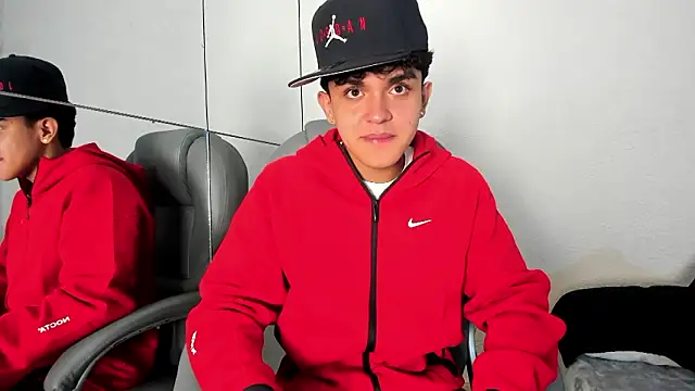  TaylorBlack online show from March 12, 11:25 am