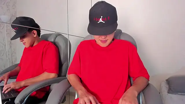  TaylorBlack online show from March 31, 11:34 am